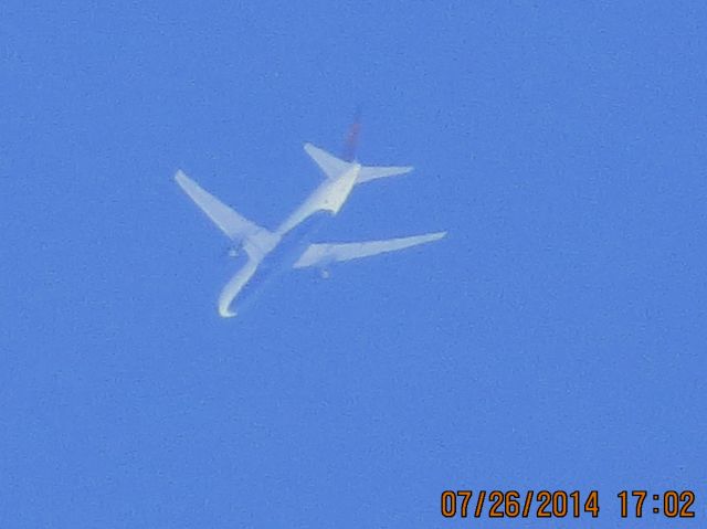 BOEING 767-300 (N126DL) - Delta flight 61 from SFO to ATL over Baxter Springs KS (78KS) at 37k feet.