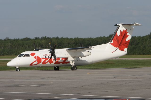 de Havilland Dash 8-100 (C-GONX) - July 11, 2010 - arrived Quebec City