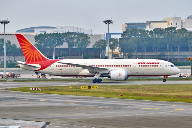 Boeing 787-8 —