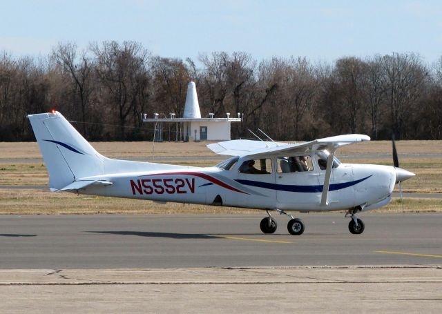 Cessna Cutlass RG (N5552V)