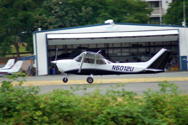 Cessna Skyhawk (N6012U) - July 5, 2014
