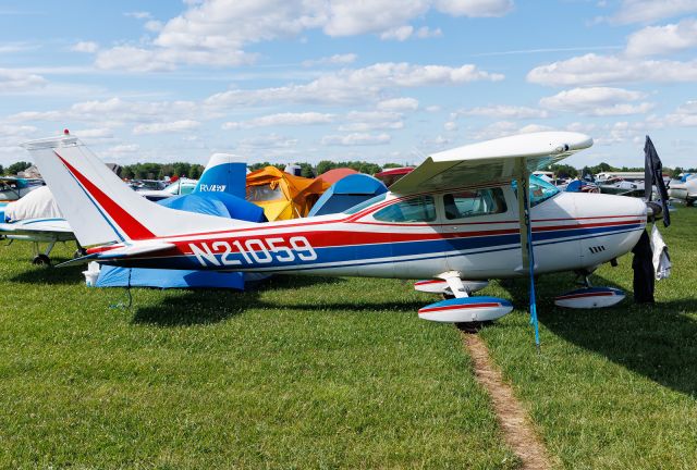 Cessna Skylane (N21059)