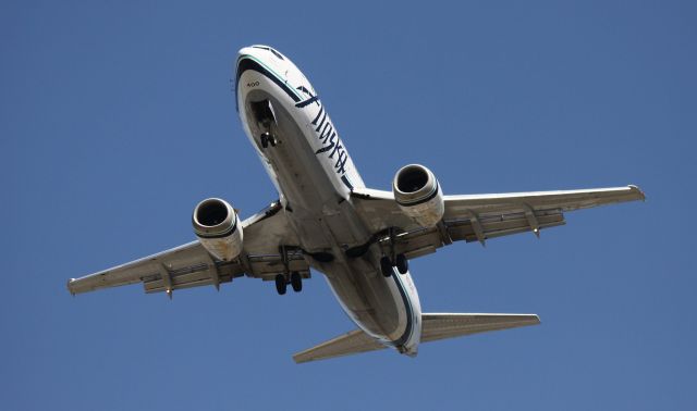 BOEING 737-400 (N786AS) - Alaska # 201, On final from SJD / MMSD  Los Cabos International Airport San José del Cabo, Baja California Sur, Mexico.  06-17-2015