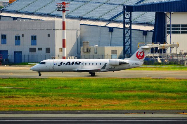 Canadair Regional Jet CRJ-200 (JA208J)