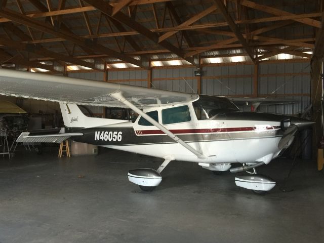 Cessna Skylane (N46056)