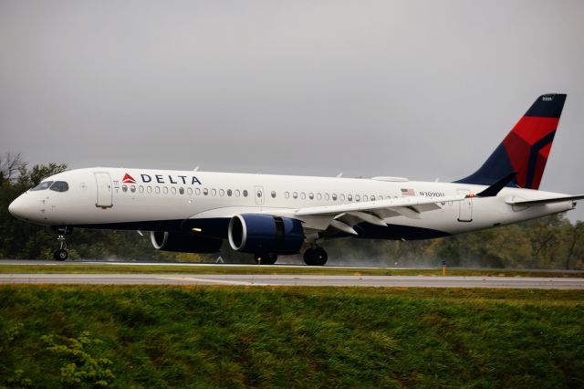 Airbus A220-300 (N309DU) - Delivered: June 2021br /Make: Airbus (Bombardier)br /Model: A220-300 (CS300)br /Opby: Delta Air Linesbr /br /Diverted to Buffalo from LaGuardia while enroute to Chicago-O'Hare due to reports of smoke in the cockpitbr /br /** First Photos of N309DU on FlightAware **