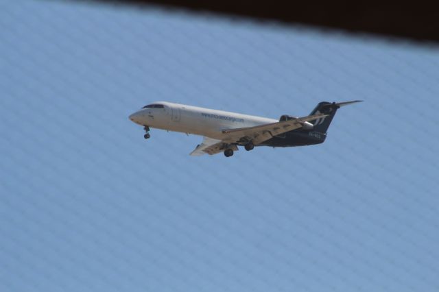 Canadair Regional Jet CRJ-200 (XA-MCS) - FINAL APPROACH 27