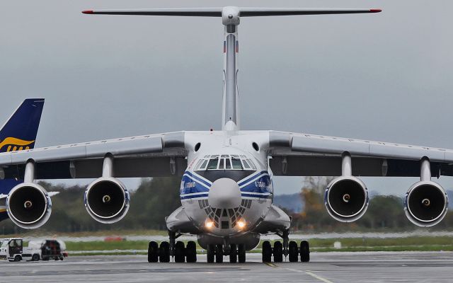 Ilyushin Il-76 (RA-76952) - volga-dnepr il-76td-90vd ra-76952 taxing for dep from shannon to richmond 7/10/17.