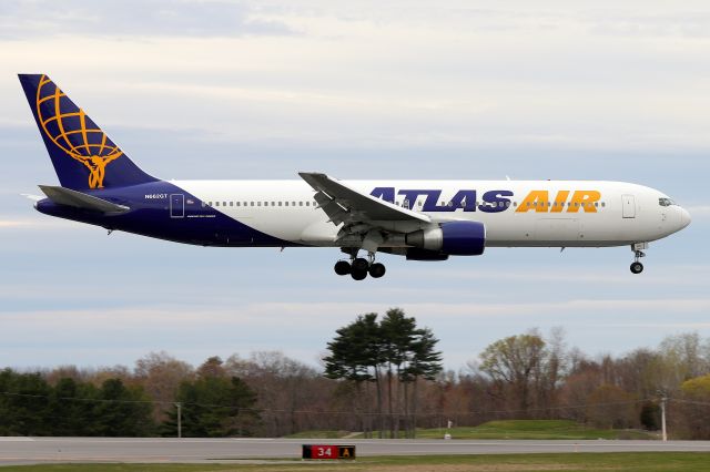 BOEING 767-300 (N662GT) - 'Camber 585' arriving as a troop charter