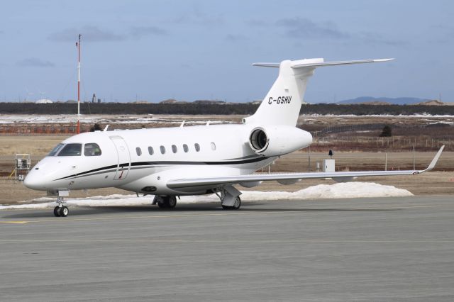 Embraer Legacy 550 (C-GSHU) - CYGR-CYUL