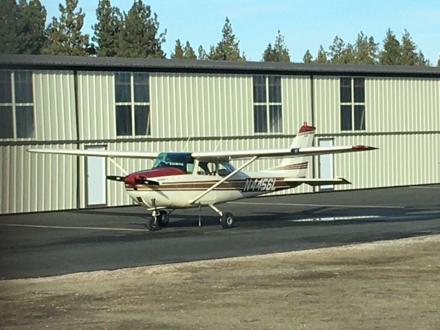 Cessna Skyhawk (N4456L)