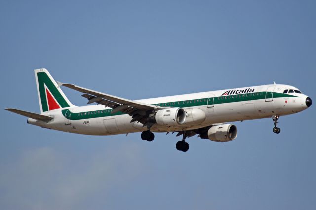 Airbus A321 (I-BIXE)