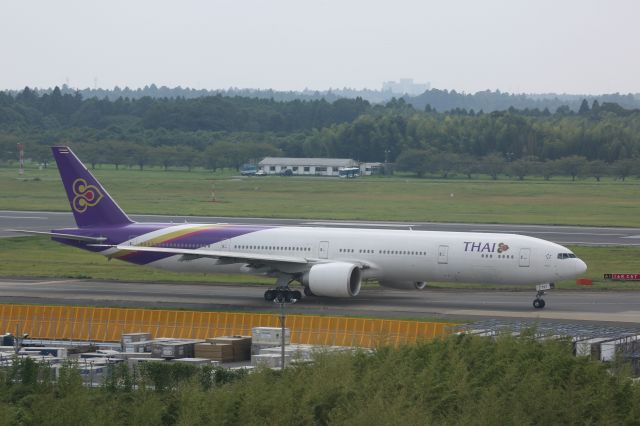 BOEING 777-300 (HS-TKT)