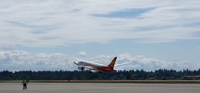 Boeing 787-8 (B-2728) - LIFT OFF,