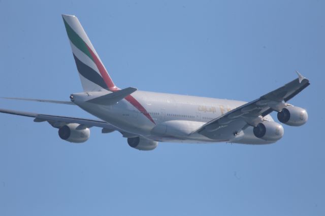 Airbus A380-800 (A6-EOG)