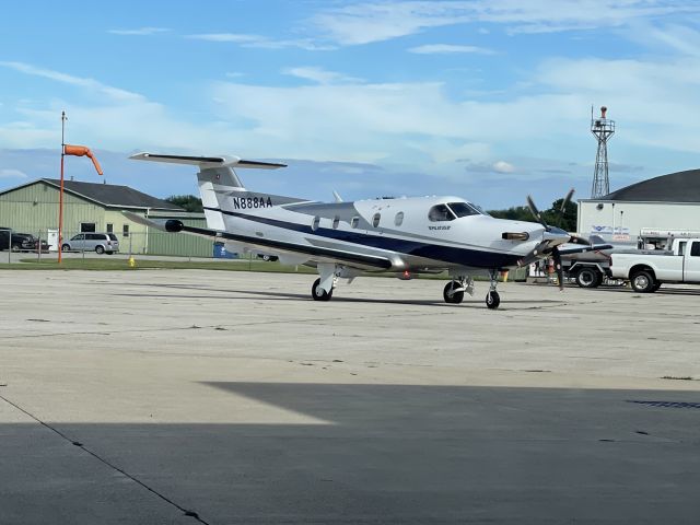 Pilatus PC-12 (N888AA) - Plane Spotting at KVPZ