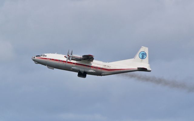 Antonov An-12 (UR-CAJ) - ukraine air alliance an-12bk ur-caj dep shannon 20/7/17.