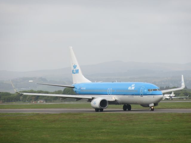 Boeing 737-700 (PH-BXL)