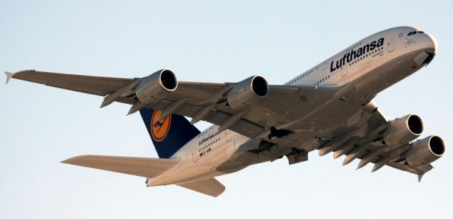 Airbus A380-800 (D-AIMI) - NW Departure, 10-27-2012 to FRA