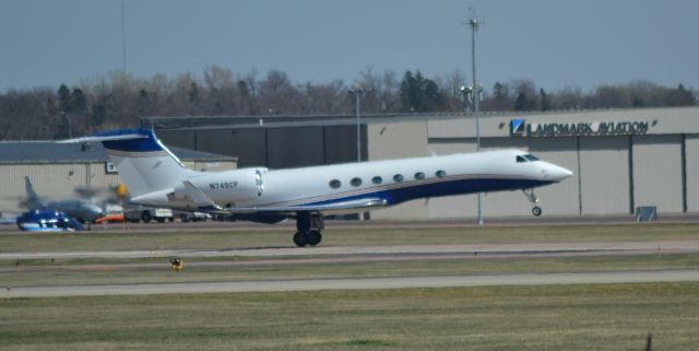 Gulfstream Aerospace Gulfstream V (N749CP) - N749CP departing Sioux Falls SD on 4-14-15 on Runway 21