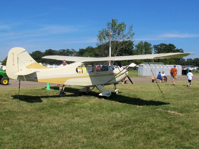 CHAMPION Lancer (N7557B) - Oshkosh 2013!