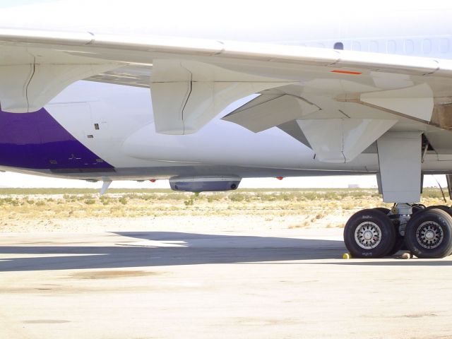 Boeing MD-11 (N525FE) - Counter-Man Portable Air Defense Systems (C-MANPADS) Northrop Grumman POD, FEDEX AIRCRAFT. TEST BED.