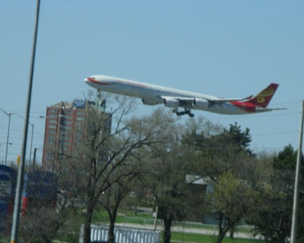 Airbus A340-600 —