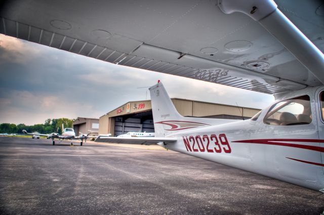 Cessna Skyhawk (N20239)