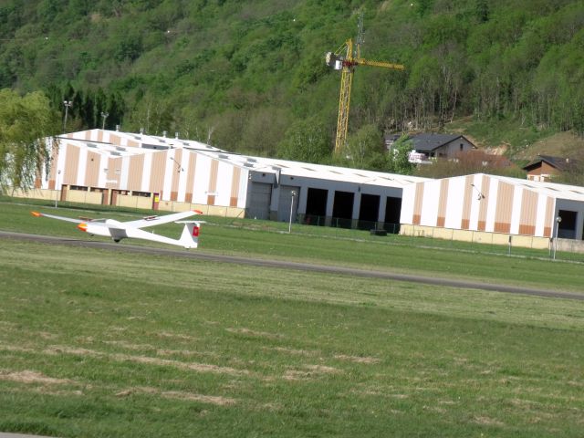 F-CADT — - Atterrissage de Planeur à Challes les eaux Chambery