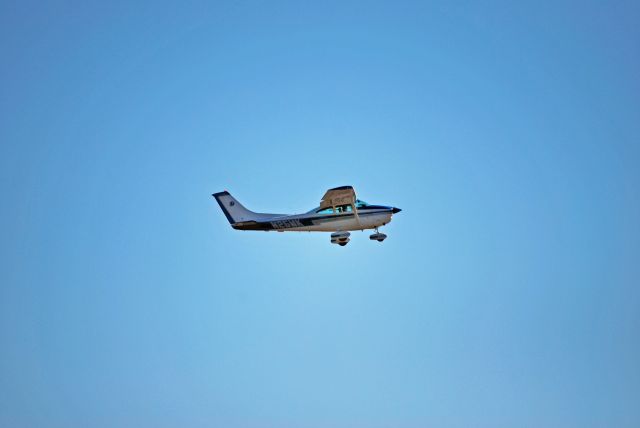 Cessna Skylane (N26MK)