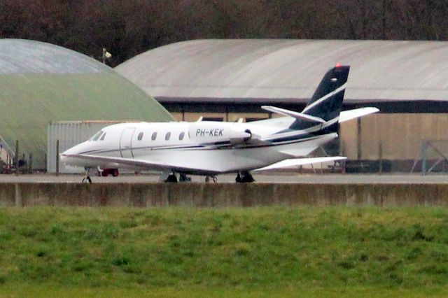 Cessna Citation Excel/XLS (PH-KEK) - Taxiing onto the ramp on 20-Mar-23 arriving from ENVA.