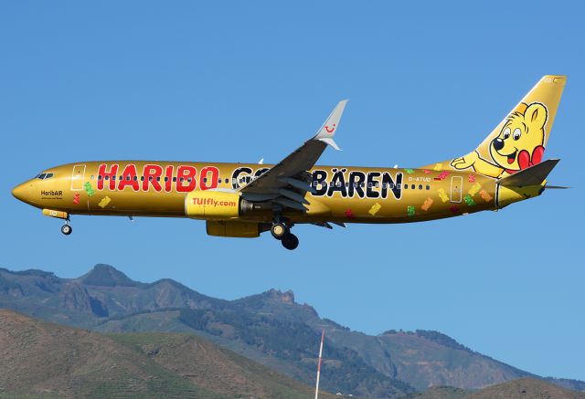 Boeing 737-800 (D-ATUD) - December, 2015.