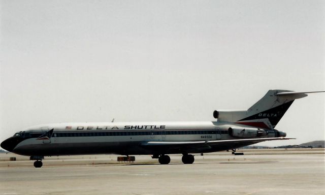 BOEING 727-200 (N495DA) - From March 2000