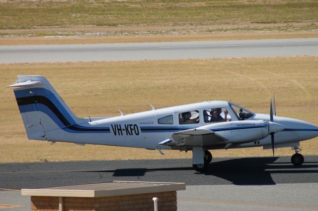 Piper PA-44 Seminole (VH-KFO)