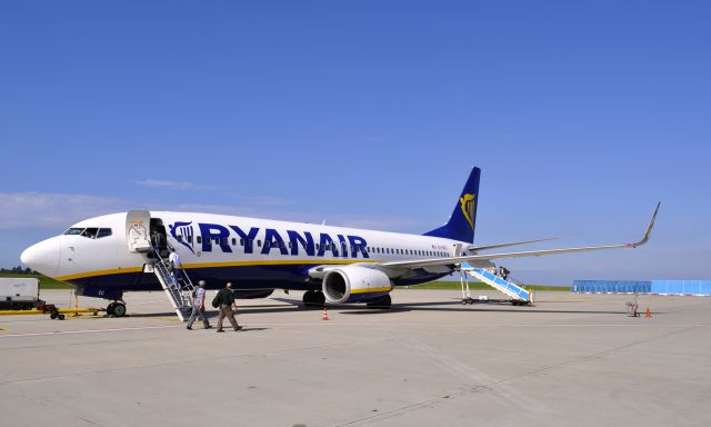 Boeing 737-800 (EI-DCC) - Ryanair Boeing 737-8AS(WL) EI-DCC in Frankurt-Hahn