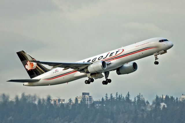 Boeing 757-200 (C-GTCJ)