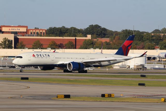 Airbus A350-900 (N574DZ)