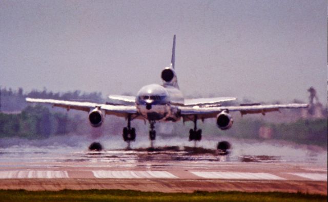 Lockheed L-1011 TriStar —