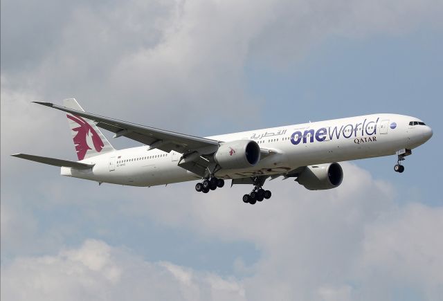 Boeing 777-200 (A7-BAG) - QATAR AIRWAYS - BOEING 777-3DZER - REG A7-BAG (CN 36014) - ADELAIDE INTERNATIONAL AIRPORT SA. AUSTRALIA - YPAD 28/9/2019