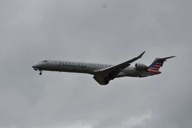 Canadair Regional Jet CRJ-200 (N957LR)