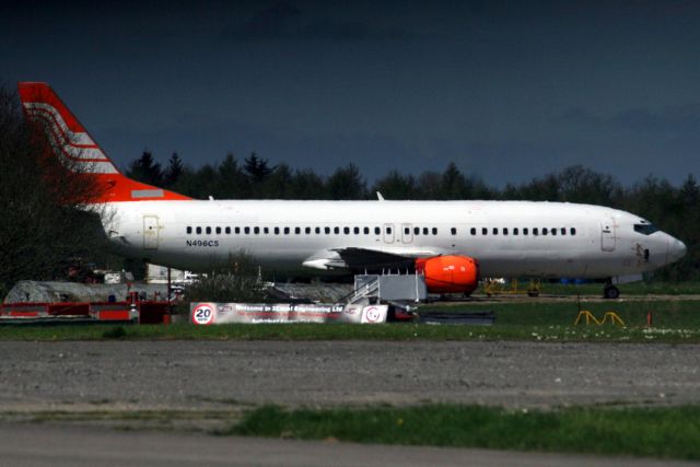 BOEING 737-400 (N496CS) - Seen here on 2-Apr-17.