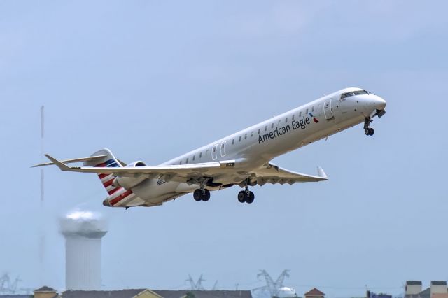 Canadair Regional Jet CRJ-900 —