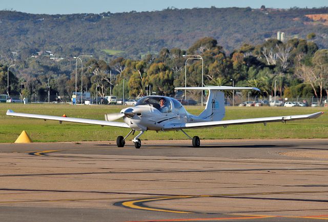 Diamond Star (VH-YNC) - FLIGHT TRAINING ADELAIDE - DIAMOND DA-40 DIAMOND STAR - REG VH-YNC (CN 40. ) - PARAFIELD AIRPORT ADELAIDE SA. AUSTRALIA - YPPF (26/6/2015)