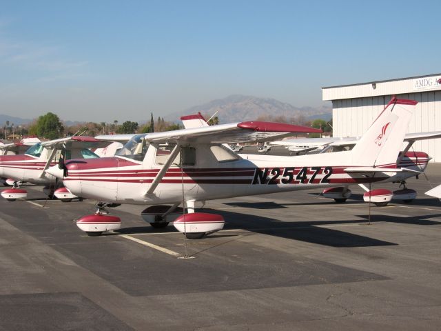 Cessna 152 (N25472) - Parked at El Monte