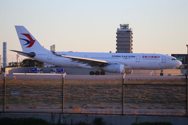 Airbus A330-200 (B-5961)