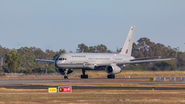 Boeing 757-200 (ANZ7572) - RNZAF