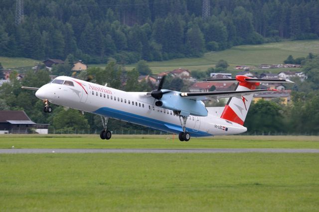 de Havilland Dash 8-400 (OE-LGC)