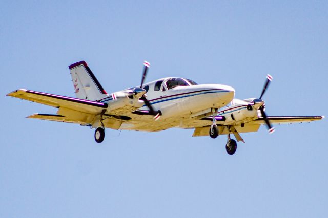 Cessna 421 (N513SJ)