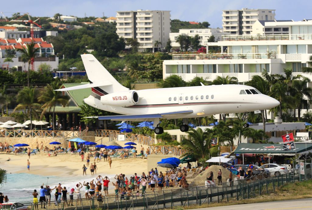 Dassault Falcon 2000 (N519JD)