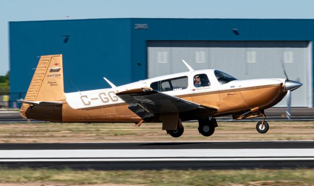 Mooney M-20 (C-GGLL)